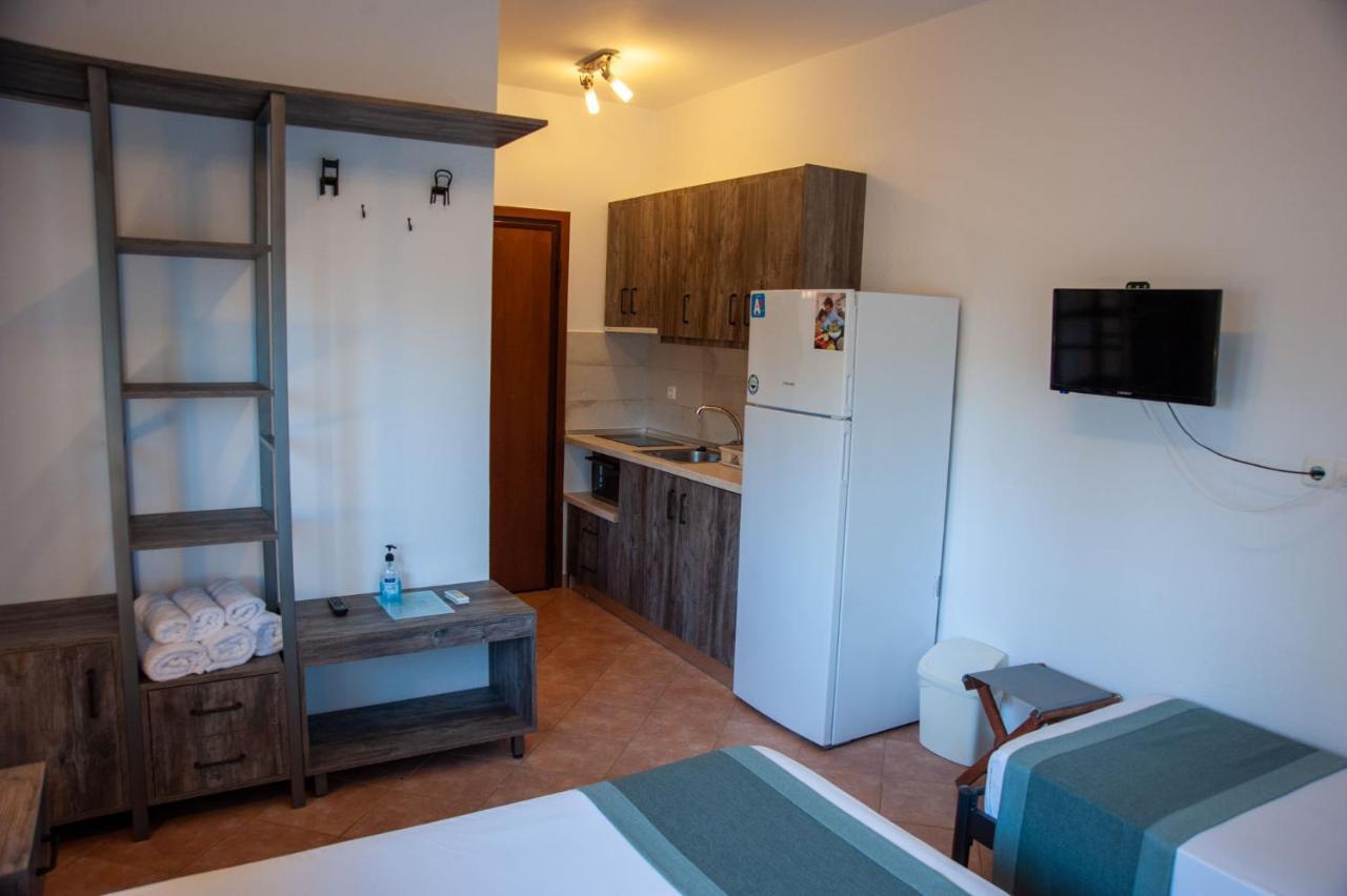 Alexandros Hotel Apartments Vourvourou Esterno foto